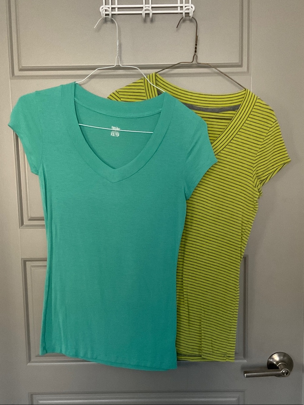 2 Women’s V-Neck Tee